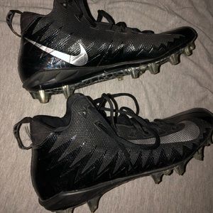 Nike Alpha Menace Football cleat